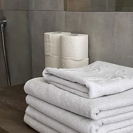 Tanie Noclegi Gliwice - Apartamenty Łowicka 28 Zewnętrze zdjęcie